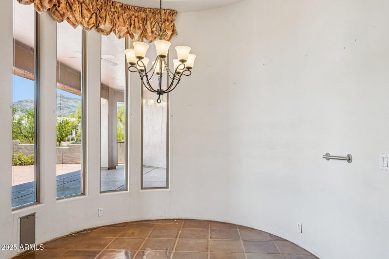 42-web-or-mls-E Cordova St-1006-042