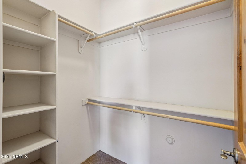 46-web-or-mls-E Cordova St-1006-046