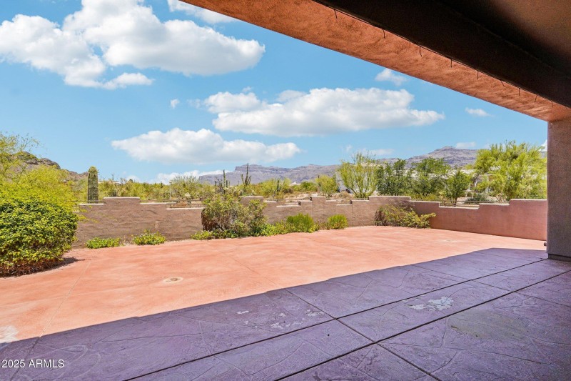 58-web-or-mls-E Cordova St-1006-058