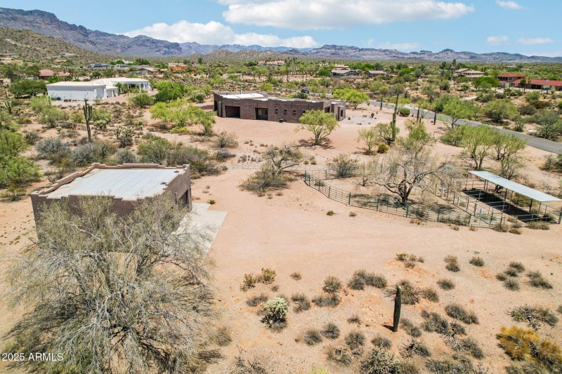 77-web-or-mls-E Cordova St-1006-077