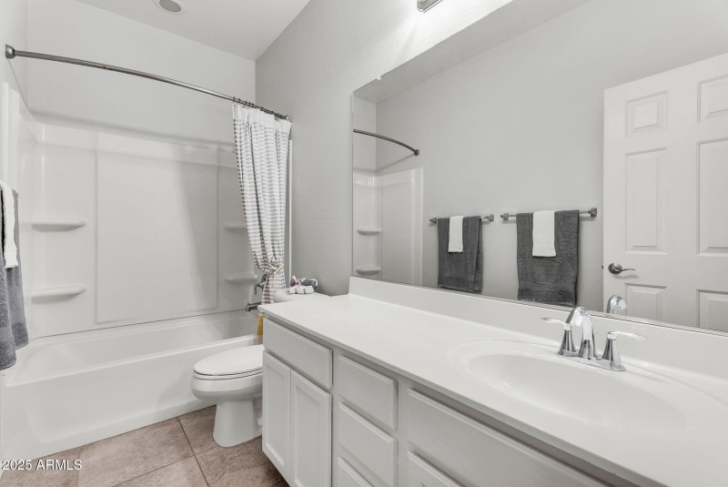 2nd Bathroom