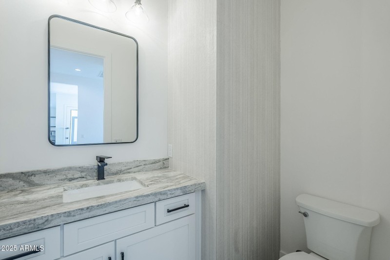 Powder bath
