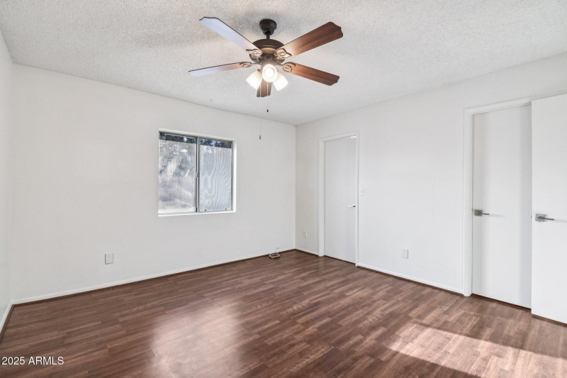 13-web-or-mls-N 36th Dr-1006-013