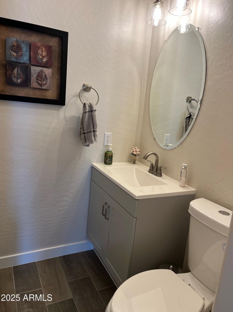 4535 W Cottontail Rd- 1:2 bath