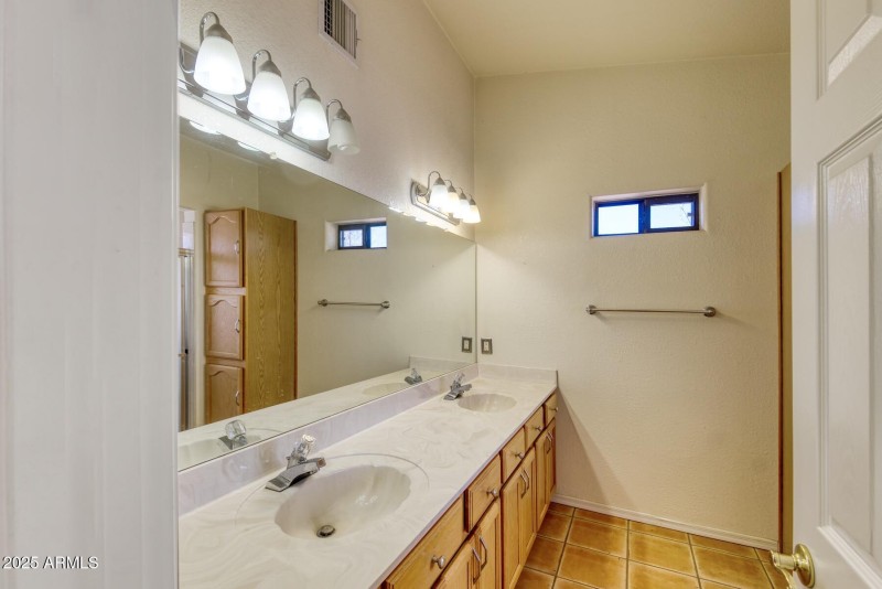 082248-2290 North Ranch Trail