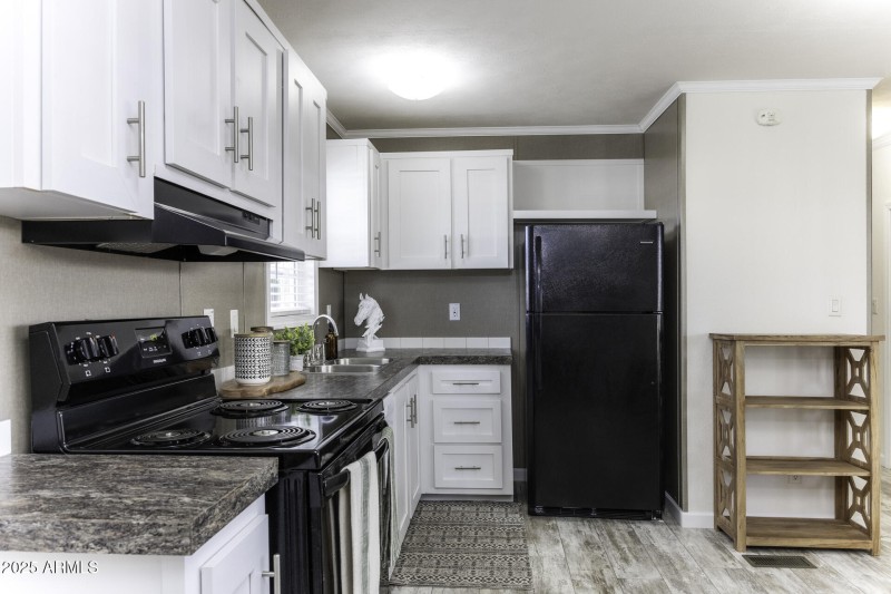 Kitchen 3