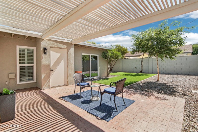 24-web-or-mls-N Majorca Way-1006-024