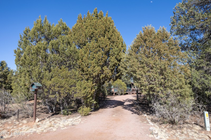 2273 Trail Cir