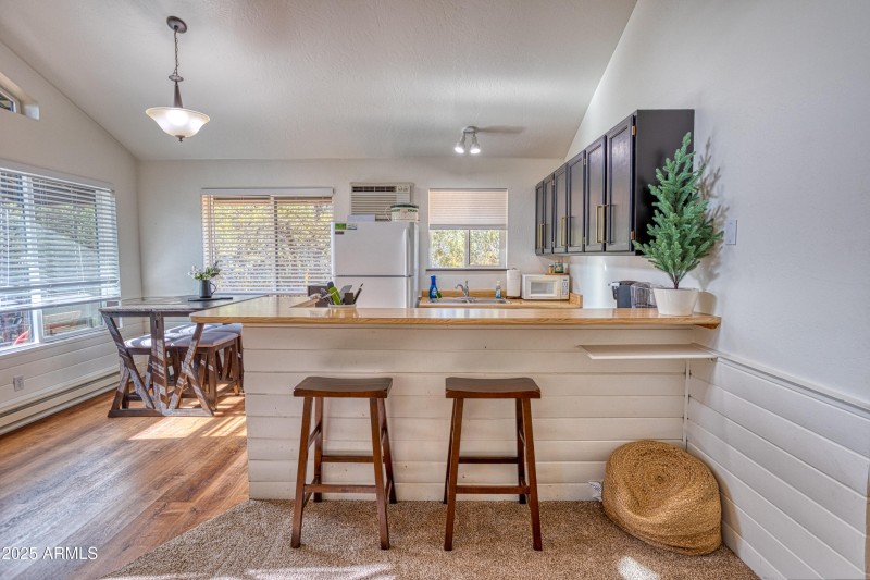 2273 Trail Cir