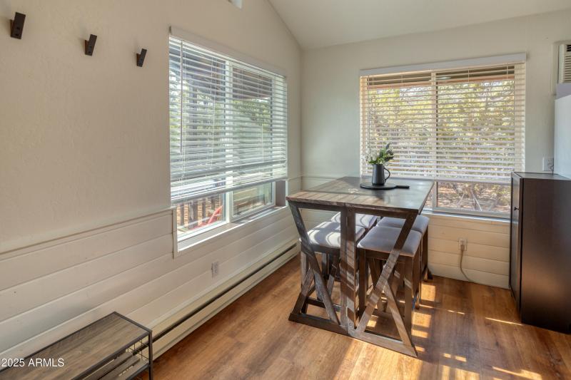 2273 Trail Cir