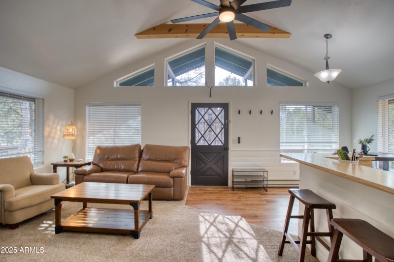 2273 Trail Cir