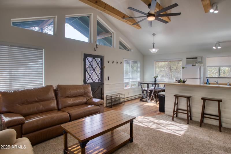 2273 Trail Cir