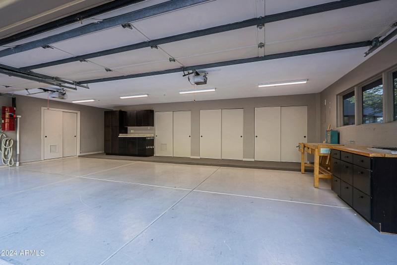 Garage 1