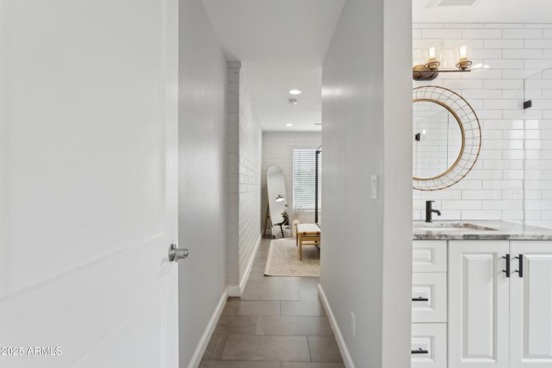 20-print-1142-e-tempe-dr