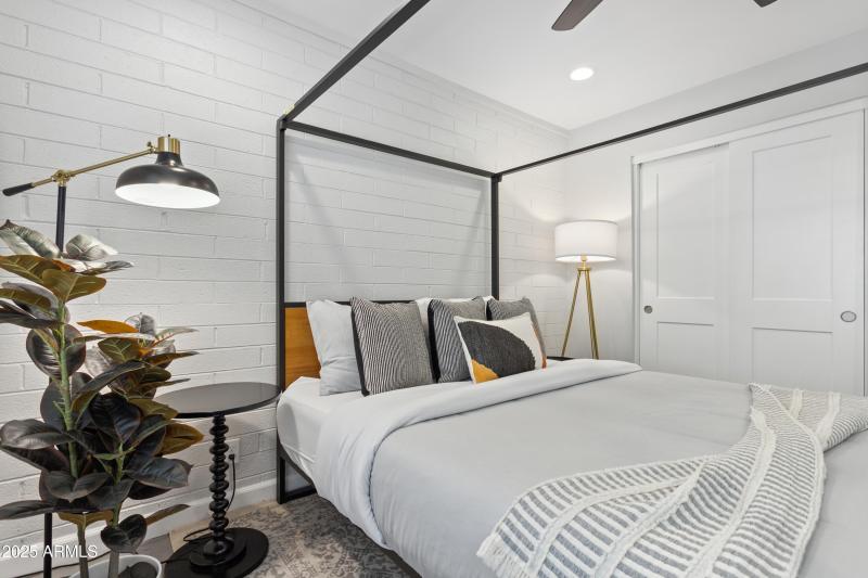 22-print-1142-e-tempe-dr