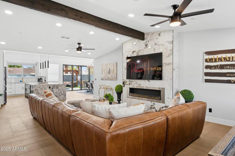 6-web-or-mls-6907-e-willetta-st