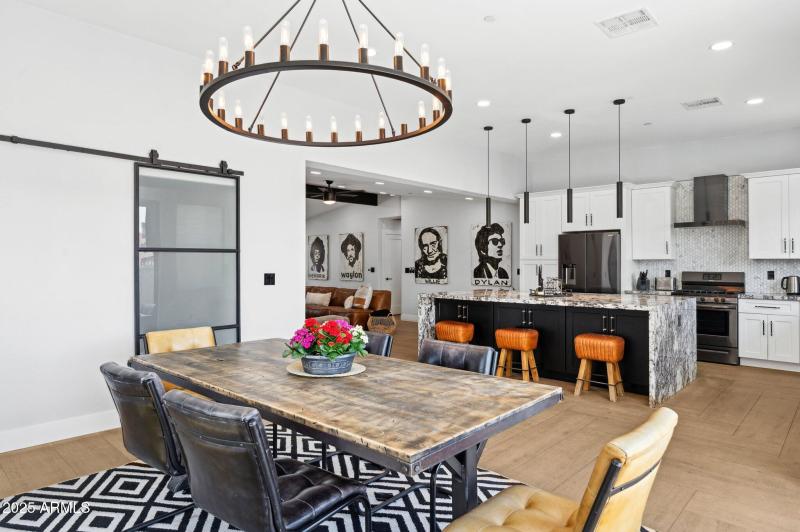 12-web-or-mls-6907-e-willetta-st