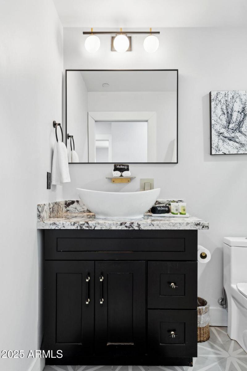 25-web-or-mls-6907-e-willetta-st