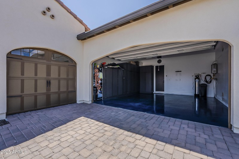 3 car garage