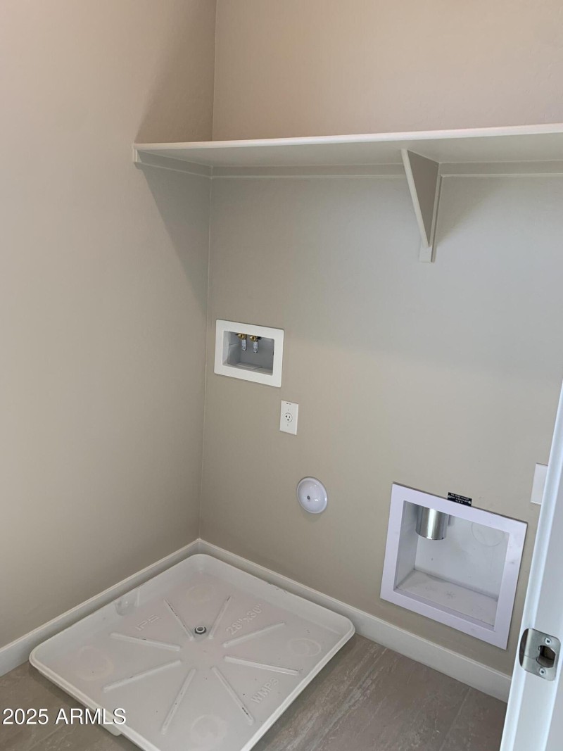 Mar Lot 11 - Laundry Room
