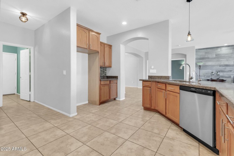 Kitchen Island Facing Wall 2