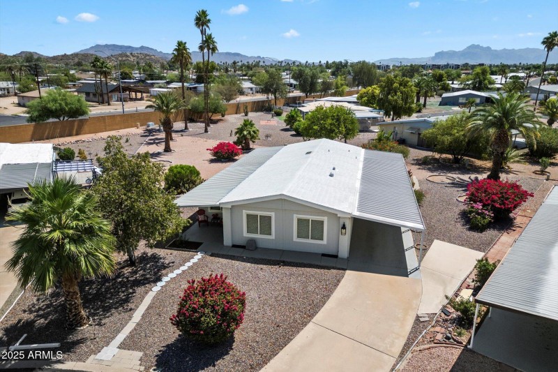 Desirable oversized lot