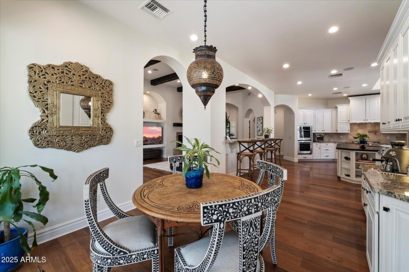 Kitchen Breakfast Nook