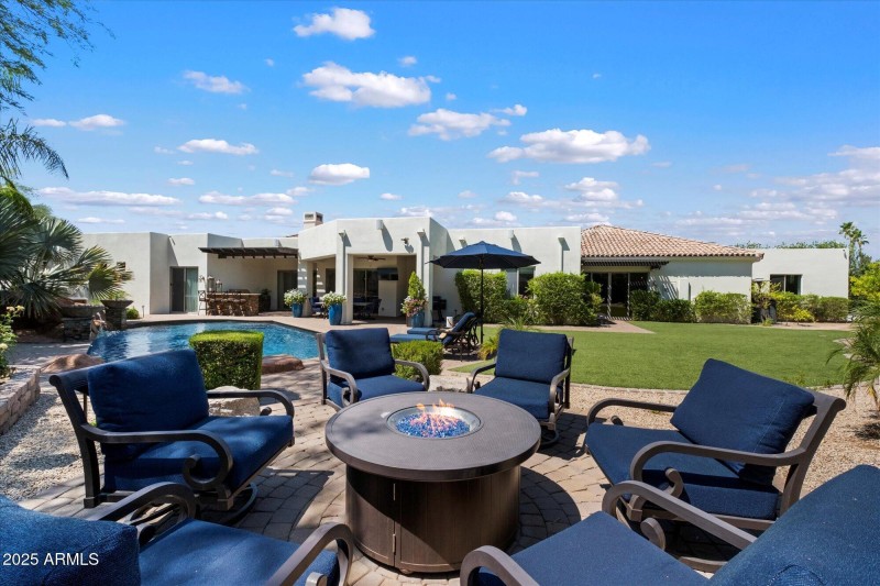 Private Backyard Retreat