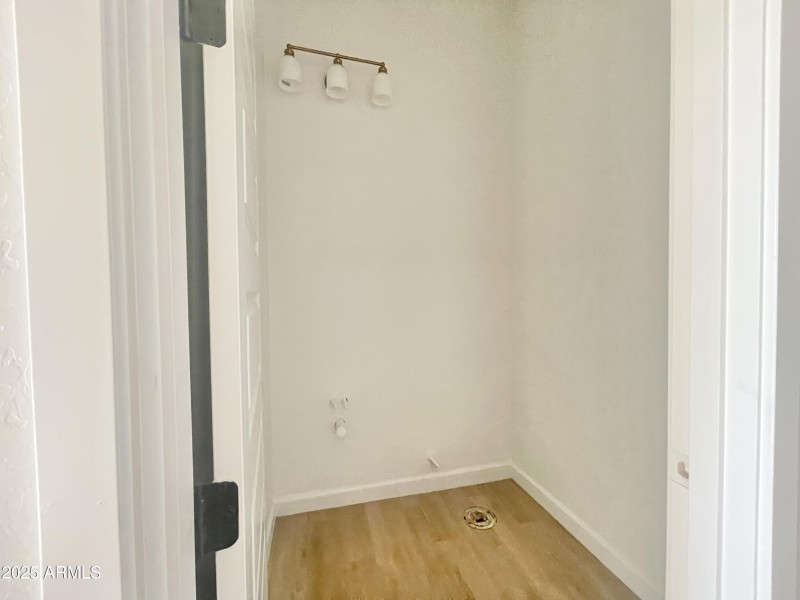 011 powder room