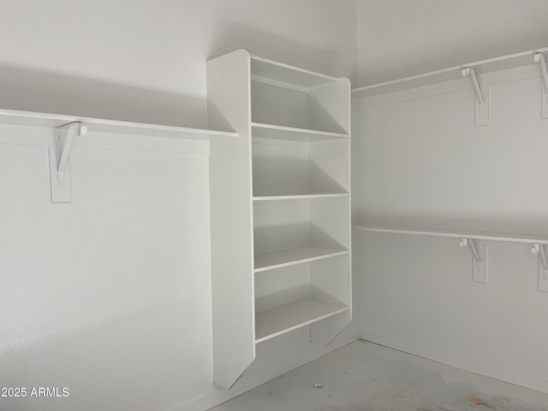 029 primary closet
