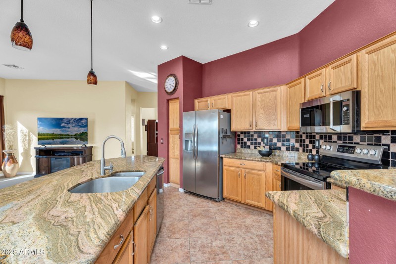 18-web-or-mls-4906 S Verbena-17