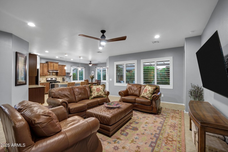 20194 N Riverbank Rd-9