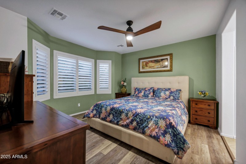20194 N Riverbank Rd-22