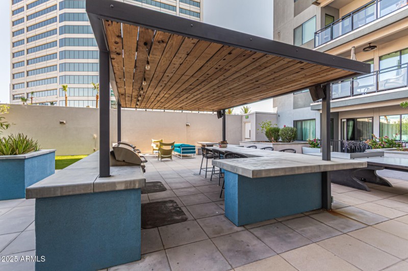 3rd Floor BBQ Area