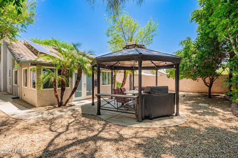 31 - Backyard:Gazebo
