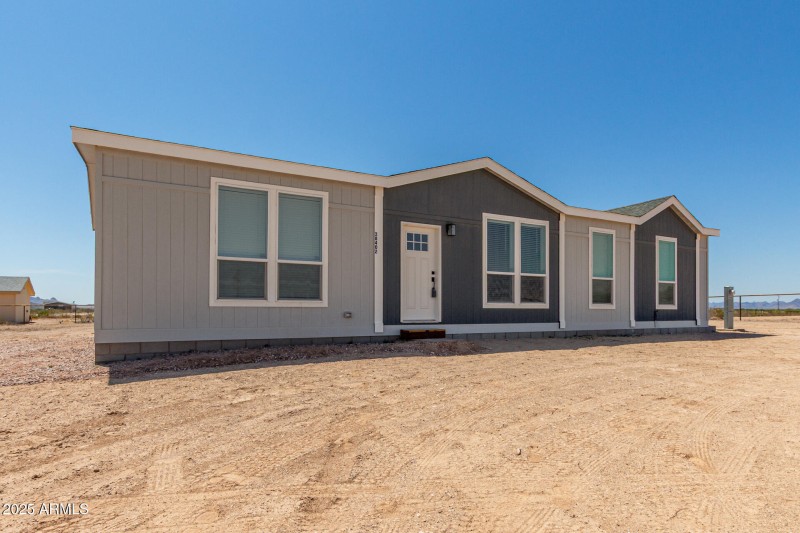 04 - Latham 38402