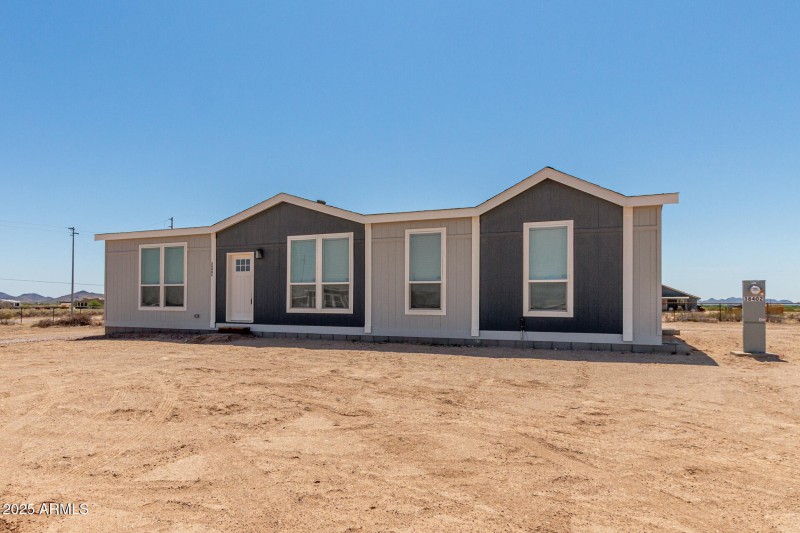 06 - Latham 38402