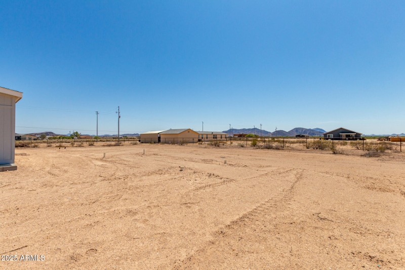 28 - Latham 38402
