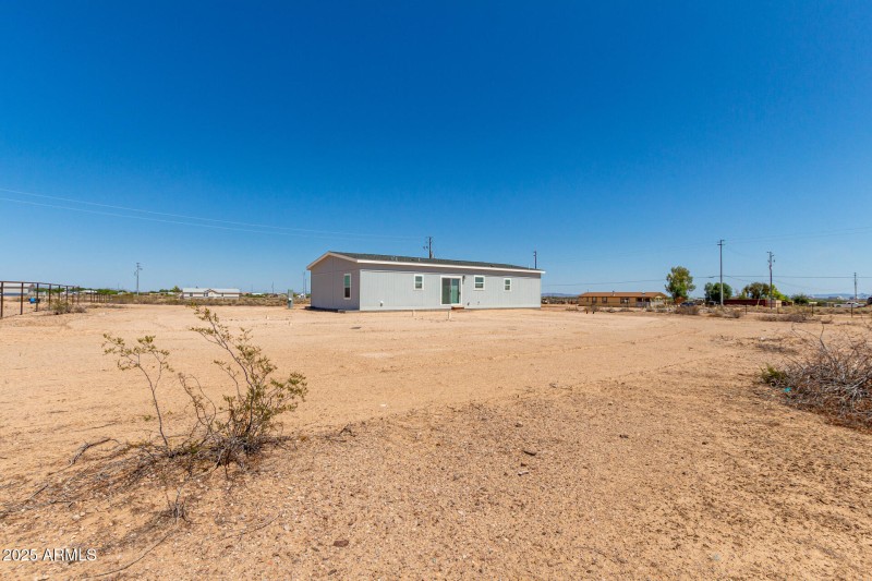 29 - Latham 38402