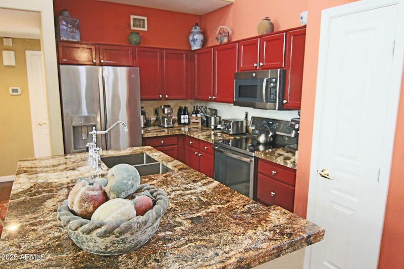 12-Kitchen