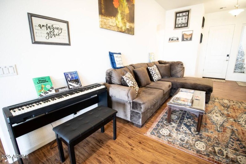 01d - Living Room