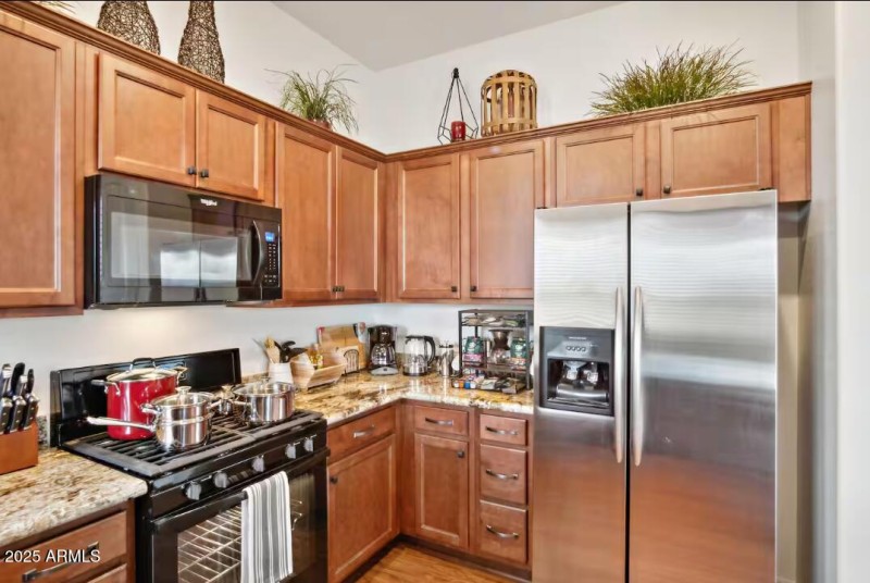 03c - Kitchen