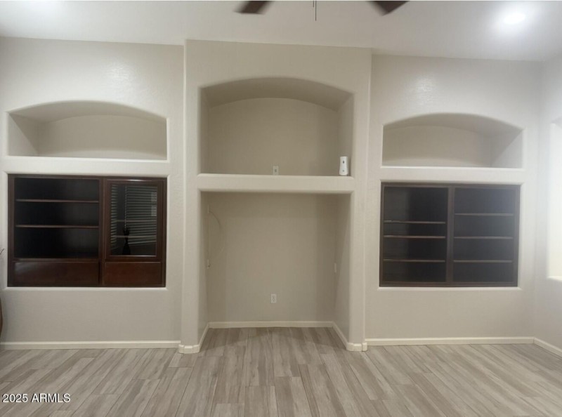 182 family room 1
