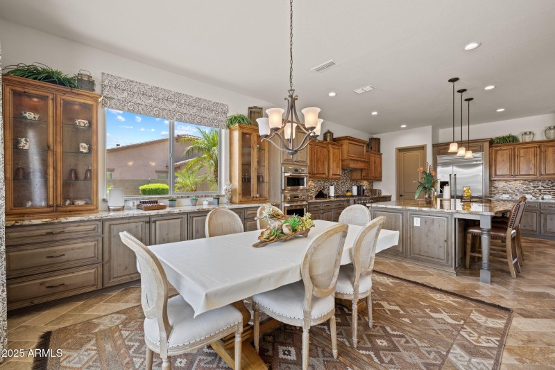 Breakfast Nook 2