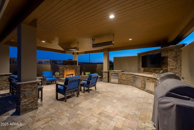 Outdoor Kitchen 5