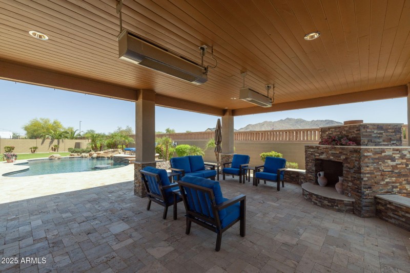 Outdoor Kitchen 2