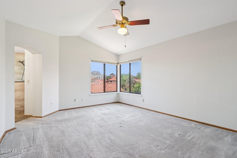 42-web-or-mls-E Sheena Dr-1106-042