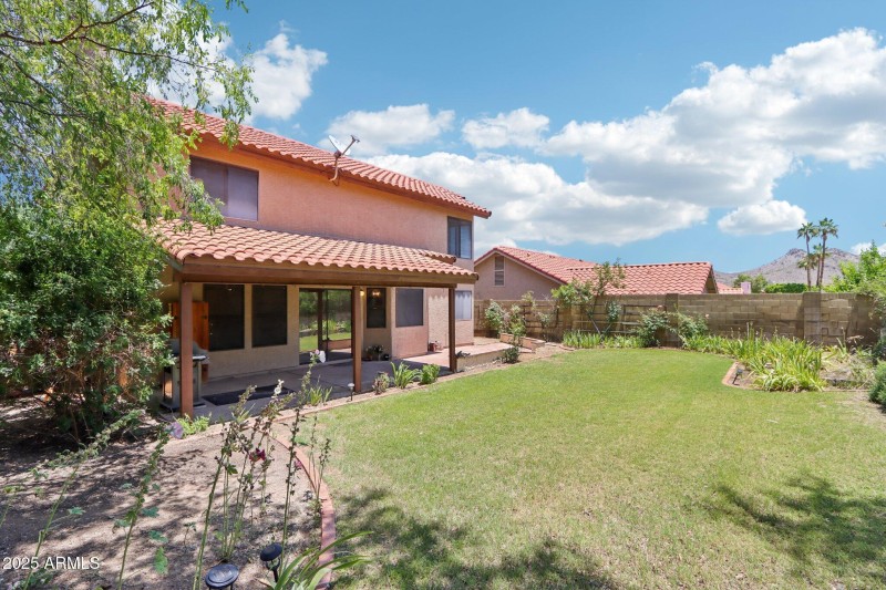 50-web-or-mls-E Sheena Dr-1106-050