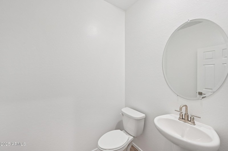 14-web-or-mls-S 240th Ln-1106-014