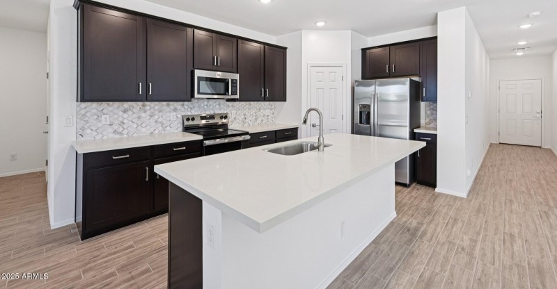 emailedit_10-web-or-mls-S 240th Ln-1106-